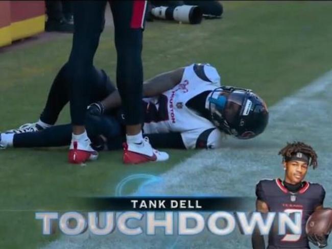 Tank suffers horrific touchdown injury