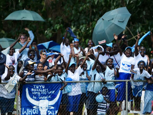 Tuyu Buffaloes cheer on their team. PICTURE: Elise Derwin