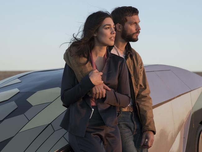 Grey Trace (Logan Marshall-Green) and wife Asha (Melanie Vallejo) in Upgrade.