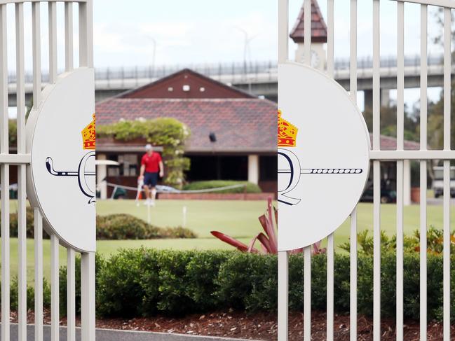 Royal Qld Golf Club. closed front gates .pic Glenn Barnes