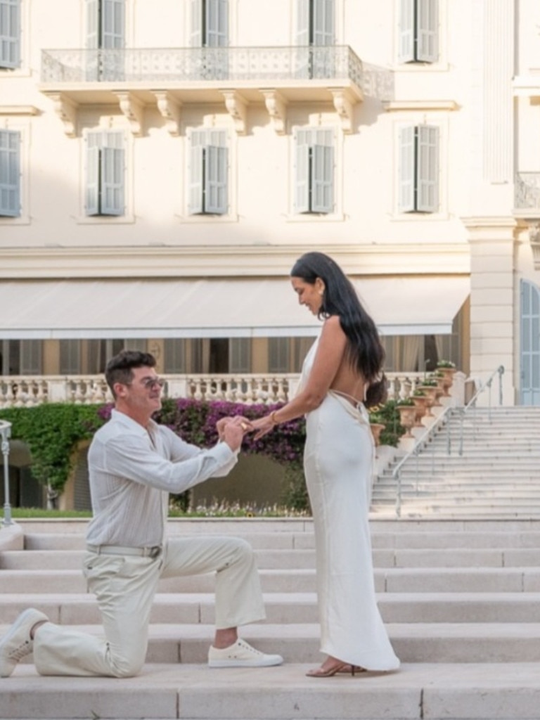 Thicke proposes in 2018.