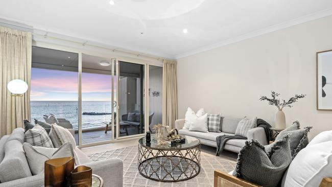 40/5 Holdfast Promenade, Glenelg