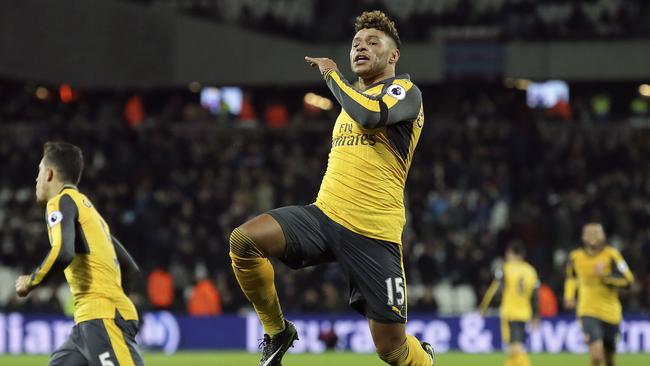 Arsenal's Alex Oxlade-Chamberlain celebrates after scoring.