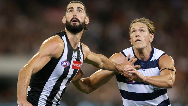 Rhys Stanley won his ruck duel with Brodie Grundy. Picture: Michael Klein.