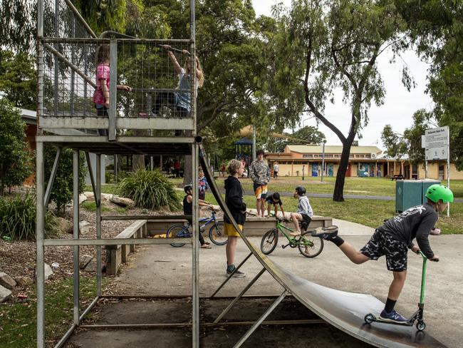 MALLACOOTA, AUSTRALIA - DECEMBER 31: Kids enjoy outdoors on New Year's Eve at a skate park on December 31, 2020 in Mallacoota, Australia. New Year's Eve marks one year since bushfires swept through the township in regional Victoria, forcing residents and holidaymakers to shelter on the beach as they waited to be evacuated by Navy ships.  (Photo by Diego Fedele/Getty Images)