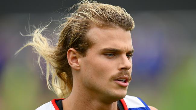 MELBOURNE, AUSTRALIA - NOVEMBER 27: Bailey Smith of the Bulldogs competes in the 2km time trial during a Collingwood Magpies AFL training session at Gosch's Paddock on November 27, 2023 in Melbourne, Australia. (Photo by Morgan Hancock/Getty Images)