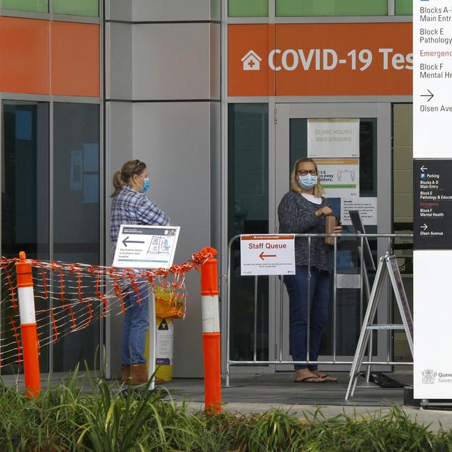 Day 2 in lockdown. Members of the public line up to get tested for Covid at the Gold Coast hospital. Picture: Tertius Pickard