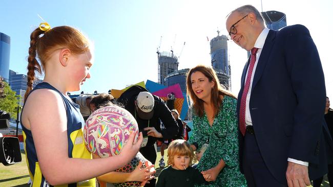 Prime Minister Anthony Albanese pictured in Brisbane announcing new funding for grass root girl sports. The Prime Minister was with Minister for Sport Anika Wells, Minister for Communications Michelle Rowland and Tal Karp (former Matilda and Melbourne Victory Captain). Netballer Georgia Coulter who plays with the Raiders Netball Club. Saturday 18th August 2023 Picture David Clark