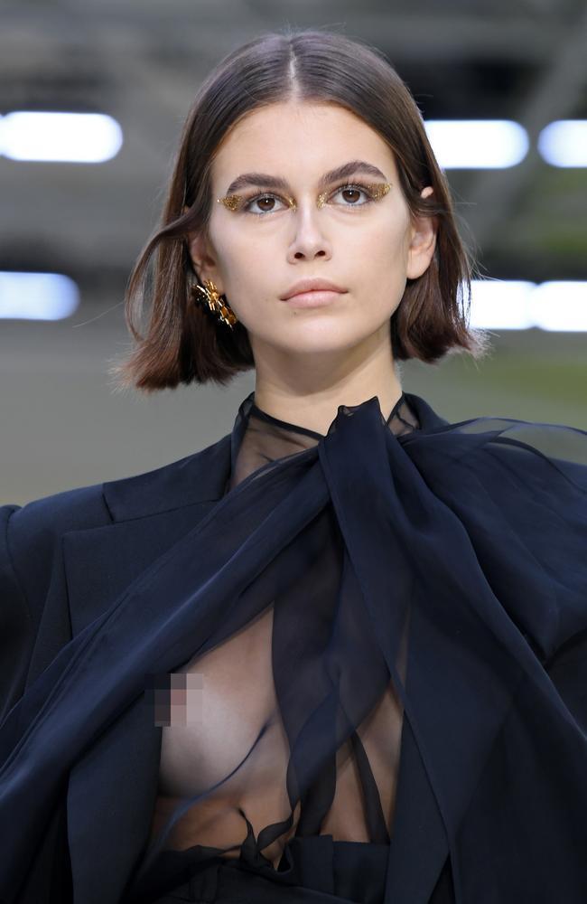 Kaia Gerber’s wardrobe malfunction at Paris Fashion Week. Picture: Getty Images