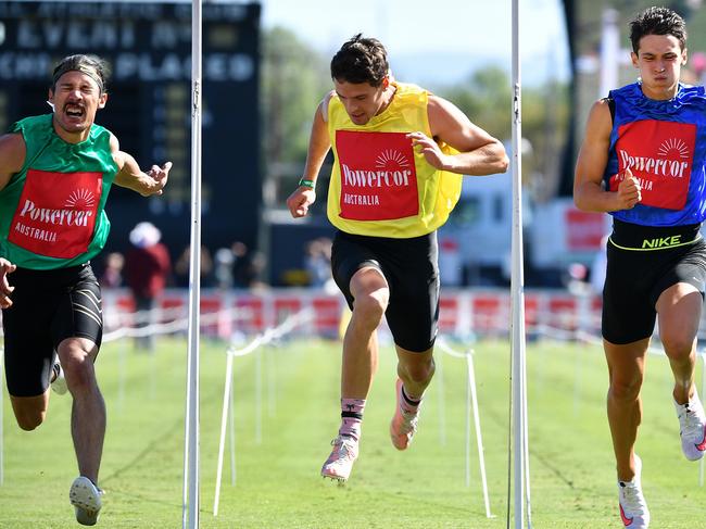 Edward Ward (left) leads the pack to win the Powercor Stawell Gift 120m final during the 139th Running of the Stawell Gift at Central Park in Stawell, Victoria, Monday, April 5, 2021. (AAP Image/James Ross) NO ARCHIVING, EDITORIAL USE ONLY