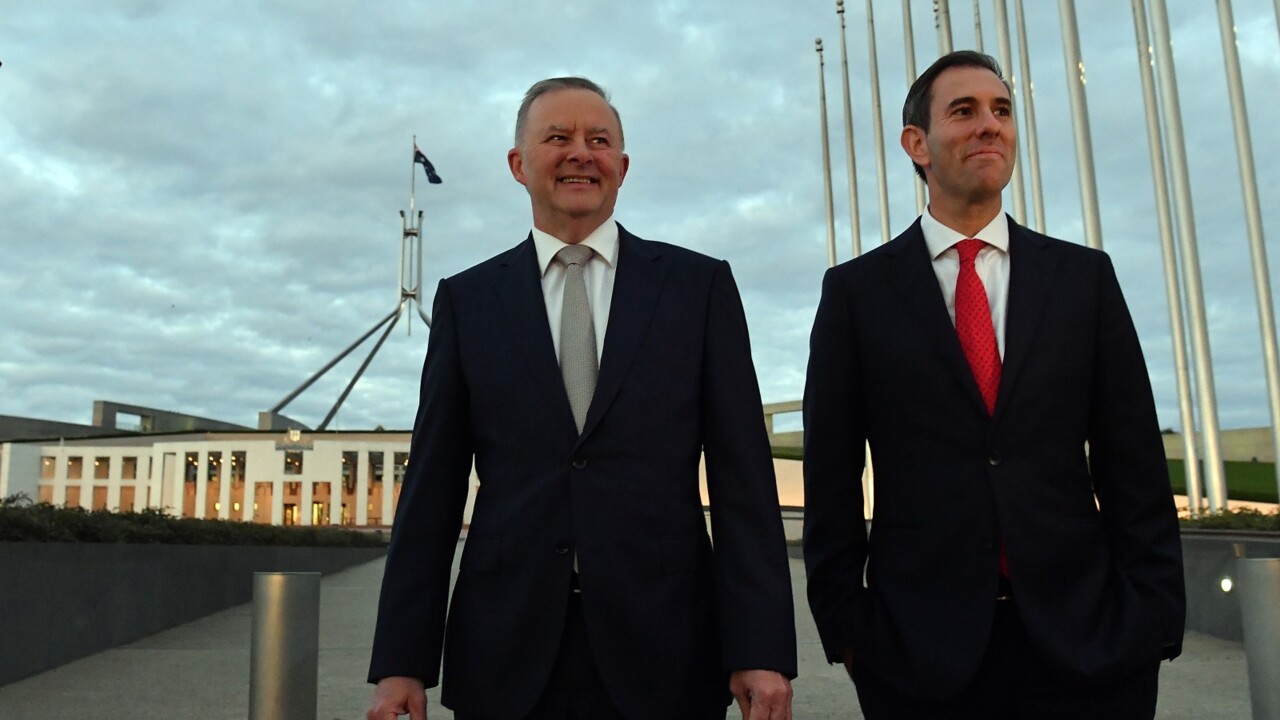 Treasurer Jim Chalmers joins rally for the ‘Yes’ campaign alongside Albanese