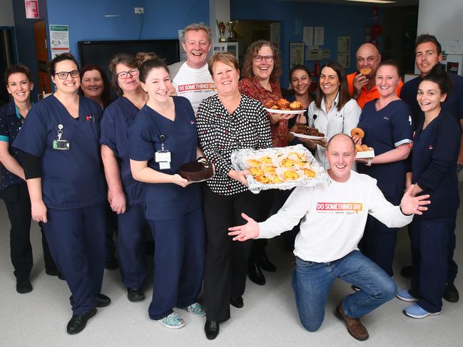 DoSomething Day 2018 Wednesday 25th July 2018 Central Coast Express Advocate staff are taking afternoon tea up to some staff at Gosford Hospital for Do Something Day. .(AAP Image/Sue Graham)