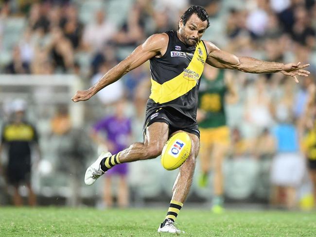 Shaun Wilson looks to kick long for Nightcliff against St Mary’s during the 2020-21 NTFL Grand Final. Picture: Felicity Elliott/AFLNT Media