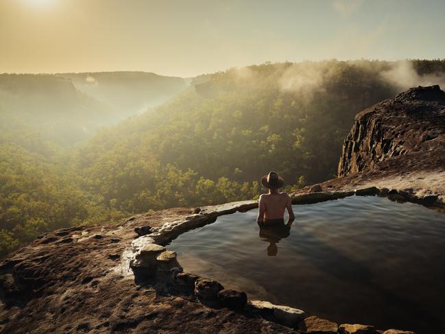 Overlooking the landscape from the spa on the escarpment is a highlight of the Jarramali Rock Art Tours.