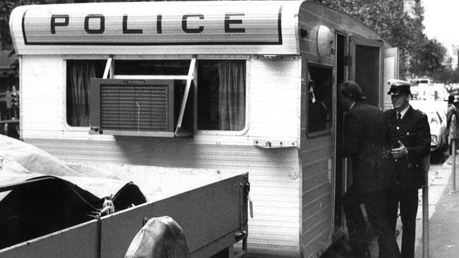 April 1976: A police information caravan outside the Victoria Club following the Great Bookie Robbery. Picture: Herald Sun