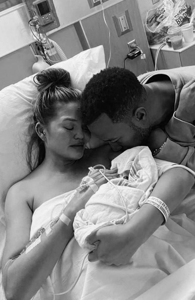 chrissy teigen has sadly suffered a miscarriage, Fro source:, https://www.instagram.com/p/CFyWQLWpJ3u/