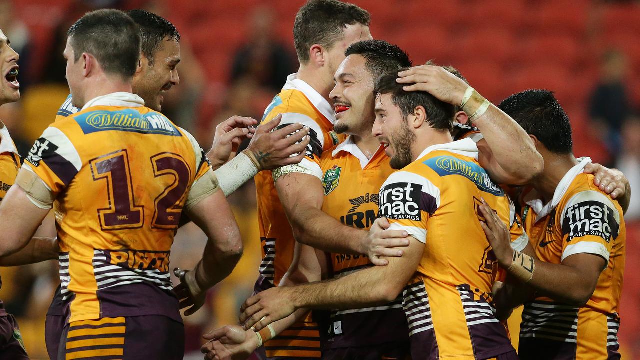 Ben Hunt scores. The Brisbane Broncos vs the Gold Coast Titans at Suncorp Stadium in Brisbane. Pic Peter Wallis