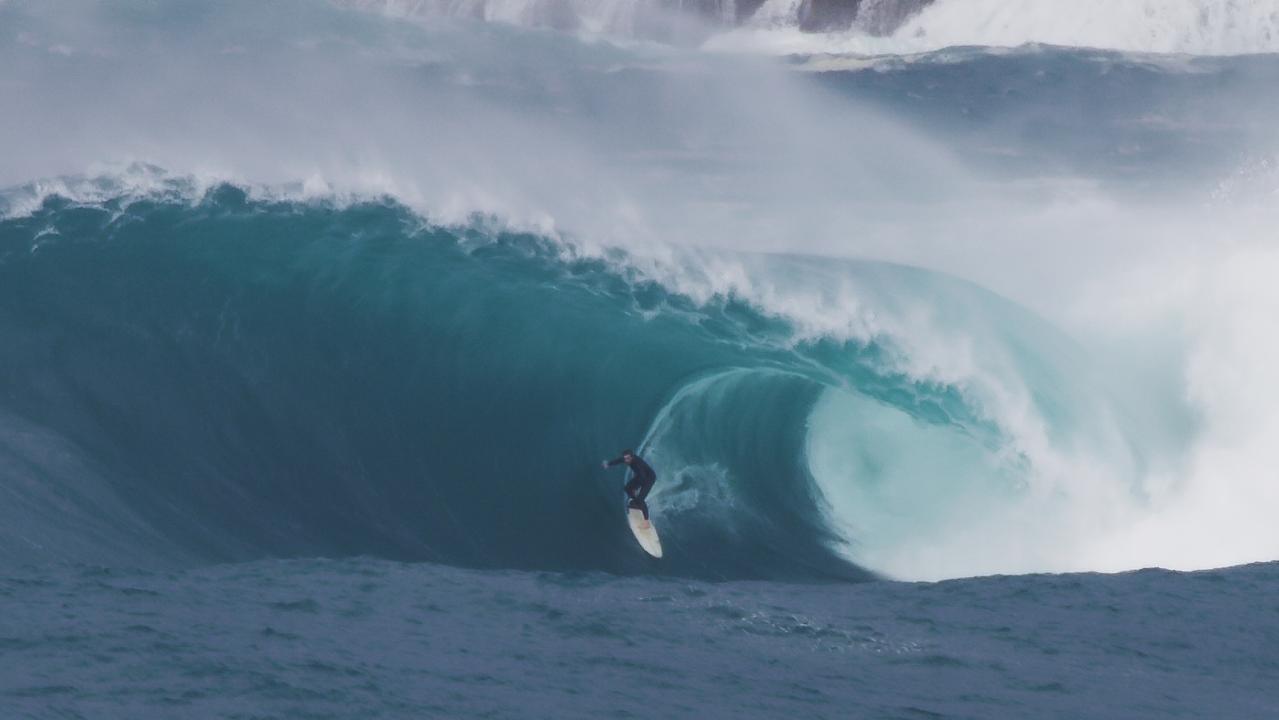 Massive Surf Swell Delivers 'Best Wave Ever Ridden in Sydney'