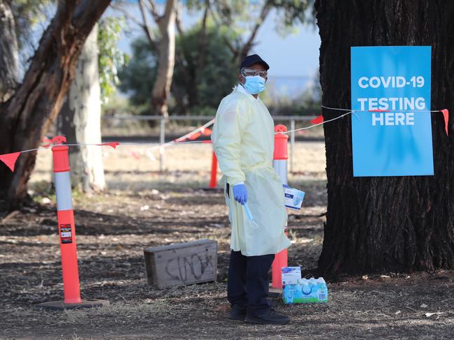 COVID testing at Parafield airport. Picture: Tait Schmaal.