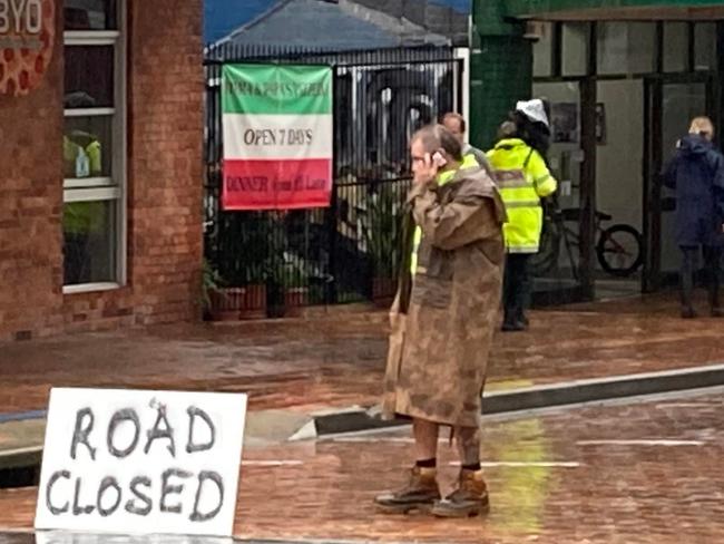 Stranded family rescued as rising floodwaters surround Gympie