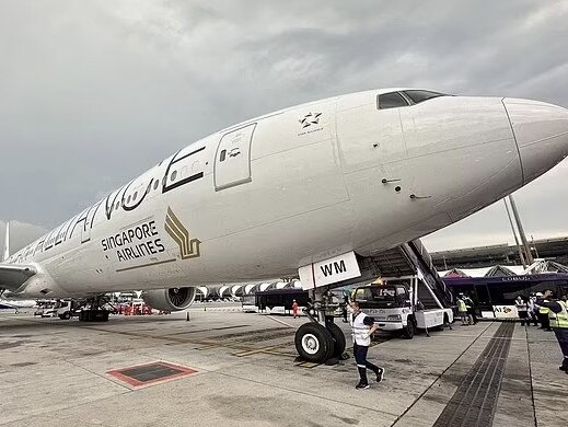 Singapore Airlines flight SQ321 on the tarmac in Bangkok. Picture: Twitter
