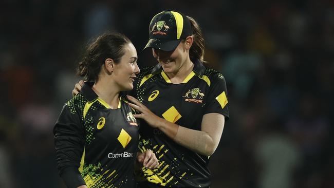 Heather Graham bowled the super over on debut for Australia. Picture: Pankaj Nangia/Getty Images