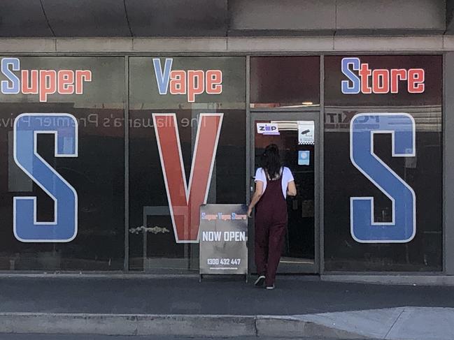 The Albanese Government is preparing to work with states and territories to close down the sale of vapes in retail settings.