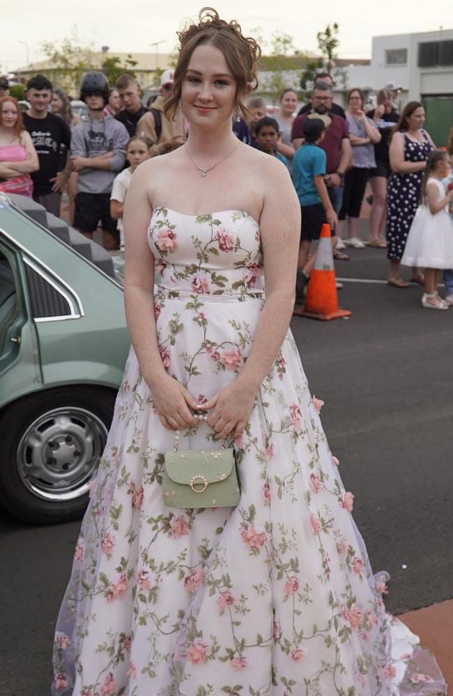 Jolie Bradwell arriving at the 2023 Kingaroy State High School formal.