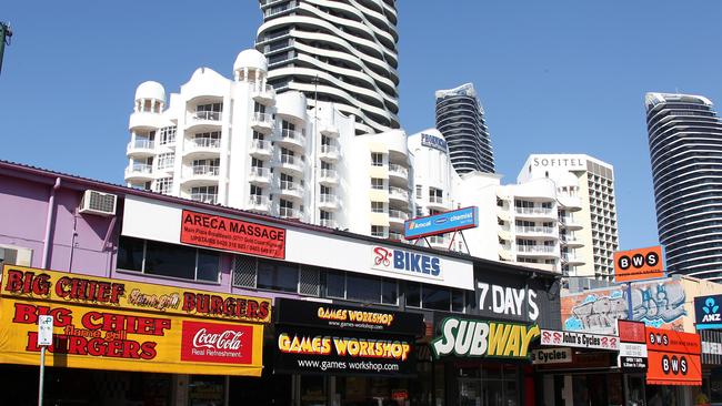 Main Place, Broadbeach stores.