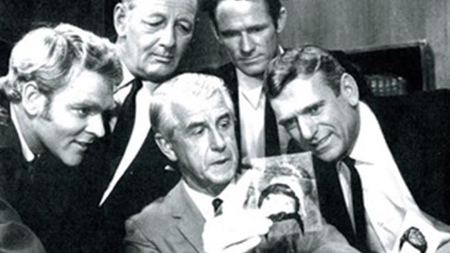 Detective Reginald Henderson (centre) appearing as himself in a 1970 episode of hit TV police show Homicide.