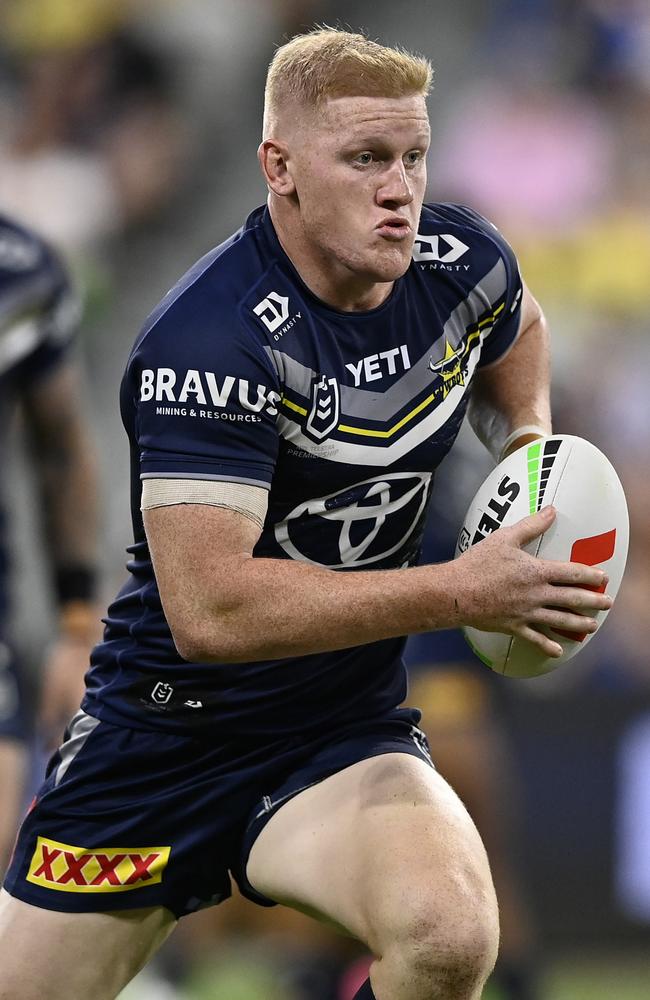 Griffin Neame runs the ball. (Photo by Ian Hitchcock/Getty Images)