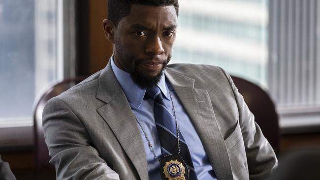 Chadwick Boseman in a scene from the movie 21 Bridges.