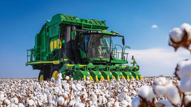 Big pick: Growers are lined up for a 5.1 million bale harvest this year on the back of a big lift in prices. Picture: Sourced