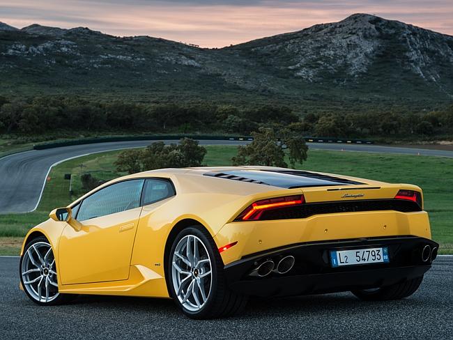 Luxury drive ... the back of the Lamborghini Huracan.