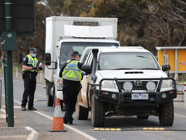 Pinnaroo to get some case studies around the Border restriction changes on the 13th august 2020.Victoria and South Australia border check point at Pinnaroo ,South Australia.  Pic Tait Schmaal.