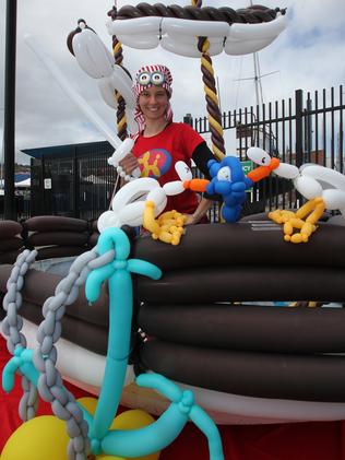 Balloon artist Melinda Gonzalez, from the US. Picture: MATT THOMPSON