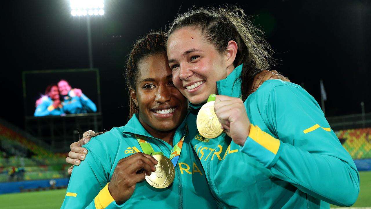 2016 gold medal winner Chloe Dalton (right) will make a return to the Australian sevens side ahead of the 2020 Olympics.