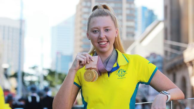 Lakeisha Patterson at the Commonwealth Games Athletes Parade. (AAP Image/Claudia Baxter)