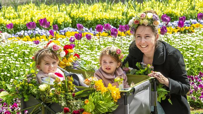 (from left) Amelia, Everlyn and Elizabeth Oliveri at Queens Park during the Toowoomba Carnival of Flowers 2020.. Saturday. 19th Sep 2020