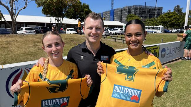 AMAYDA Resilience founder Jeff Horn with rugby stars Nadia Windleborn and Ebony Raftstrand-Smith. Picture: Supplied