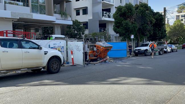 Some subbies were removing equipment and supplies, while other kept working, at the site of Waverley Residences in Southport, the day its builder Descon Group Australia went into liquidation. Picture: Kathleen Skene