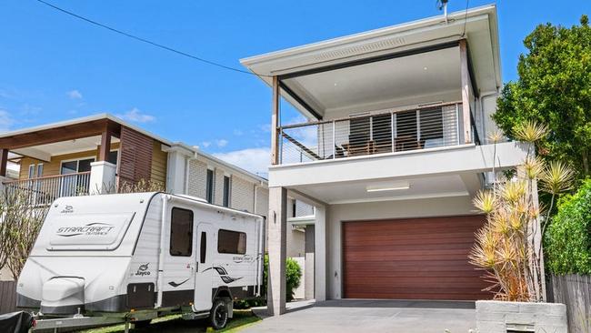 98 Waterview Ave, Wynnum goes to auction at 11am.