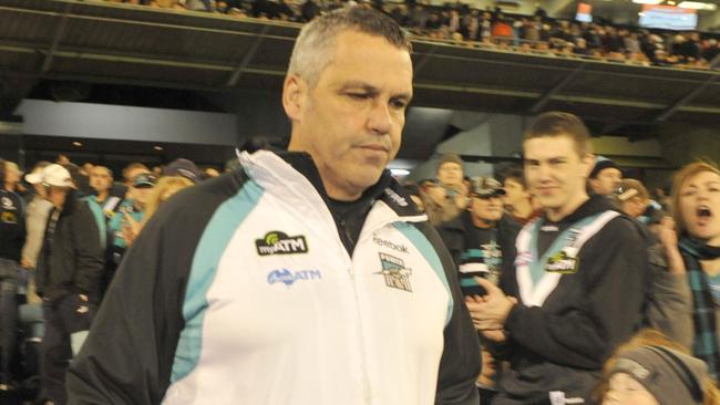 Coaching great Mark Williams wants the AFL to ban the bump.