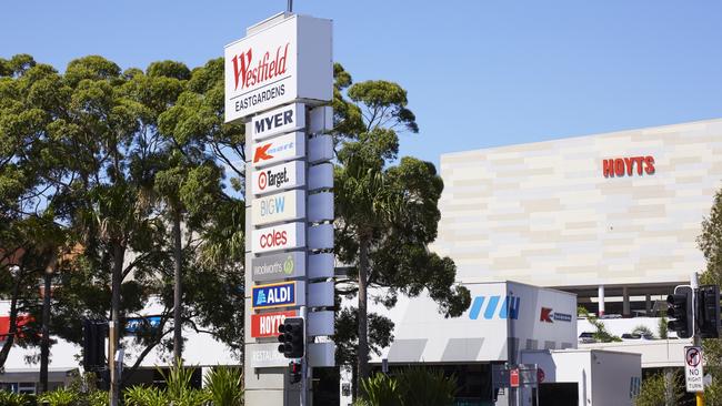 Supermarket landlord Charter Hall Retail REIT moved late on Friday, joining early-moving landlords Mirvac and GPT, which have pulled their guidance, along with shopping centre giants Vicinity Centres and Scentre, owner of the local Westfield empire.