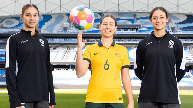 Matildas players Jynaya Dos Santos, Sarah Hunter, and Indiana Dos Santos at Alliance Stadium. Picture by Renee Nowytarger / 23/06/23