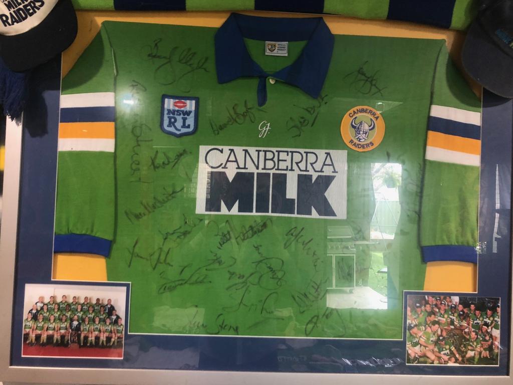 Canberra Raiders Jersey Nerd on X: A #westmont @RaidersCanberra #McFadden  supporters jersey! I'm sure theres a #woodgers under there but it's still a  really cool jersey #canberraraidersjersey #canberraraiders #canberra # raiders #badandmean