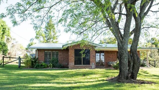 The Hilltop Cottage in Barambah.