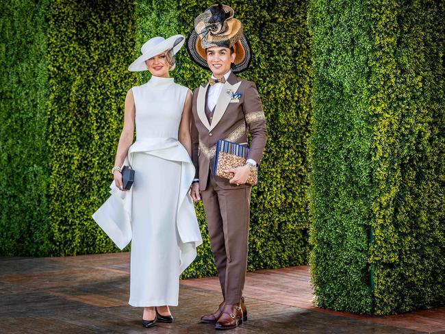 Fashions on the Field 2023 winners Eleanor Campbell and Domingo Martinez. Picture: Jake Nowakowski