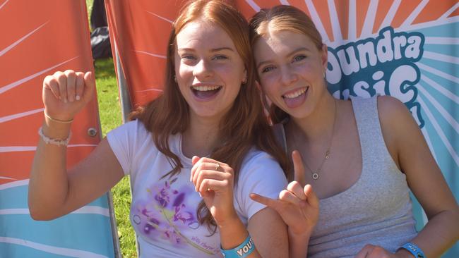 Maddie Hirn and Charlotte Russell at the 2022 Caloundra Music Festival. Photo: Elizabeth Neil