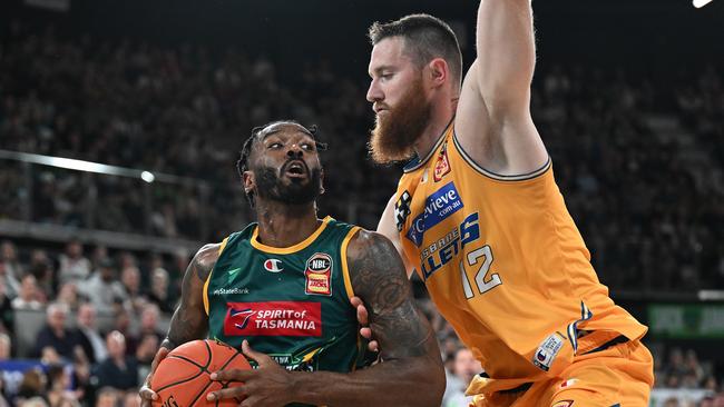 Aron Baynes of the Bullets, right, blocks the path of Rashard Kelly of the JackJumpers in Hobart earlier this month. Picture: Getty Images